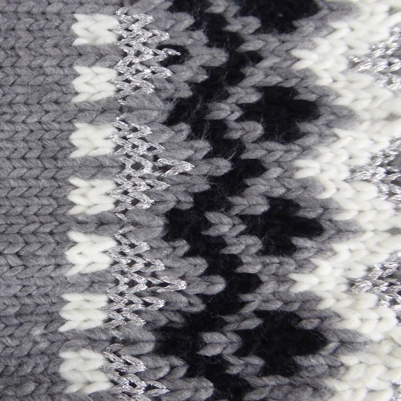 Zara Heavy Long Knit Scarf & PomPom Beanie Hat Set - Picture 4 of 7